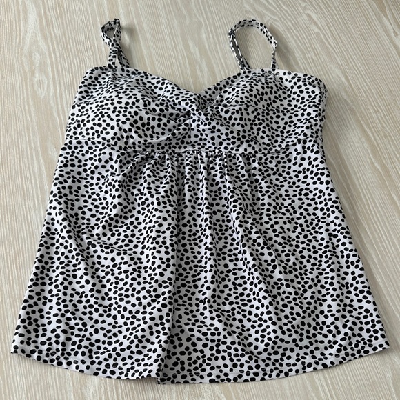 Other - Women’s tankini swim top